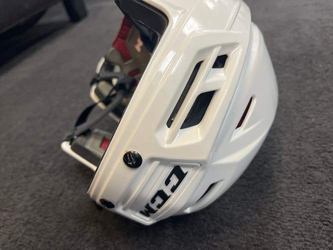 CCM Resistance SR Medium White helmet