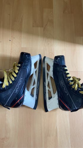 Used Bauer Size 6 Vapor X700 Hockey Goalie Skates