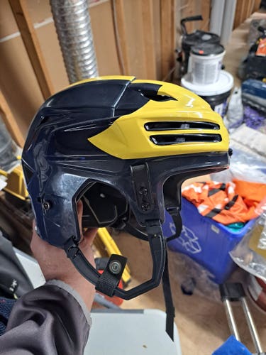 Michigan Medium Bauer Re-Akt 200 Helmet Pro Stock