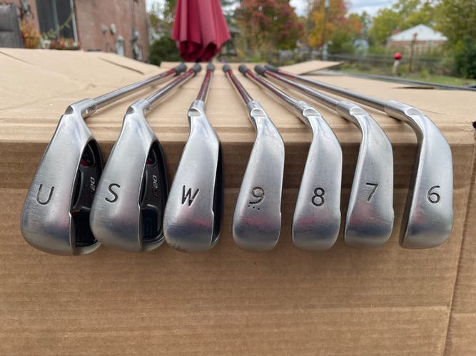 Men's Used Ping Right Handed G20 Iron Set Regular Flex Graphite Shaft 7 Pieces