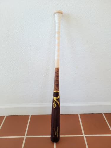Victus V-Cut Maple Wood Bat - NEW*