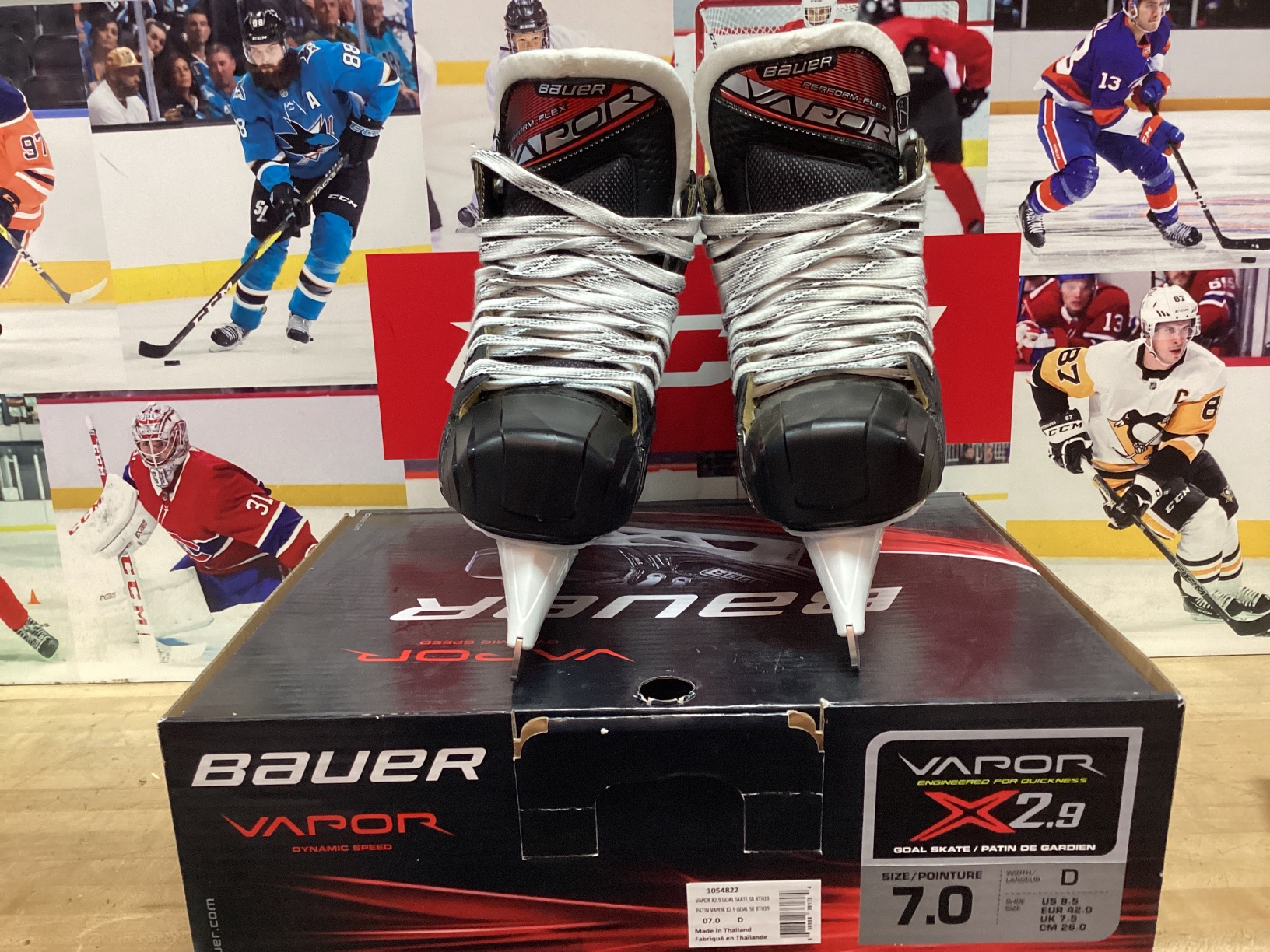 Senior New Bauer Vapor x 2.9 Hockey Skates Regular Width Size 7.0
