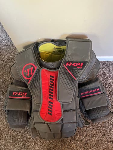 Used Medium Warrior  Ritual G4 Goalie Chest Protector