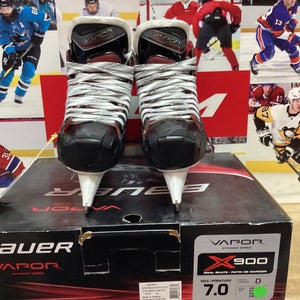 Senior New Bauer Vapor X900 Goalie Skates size 7