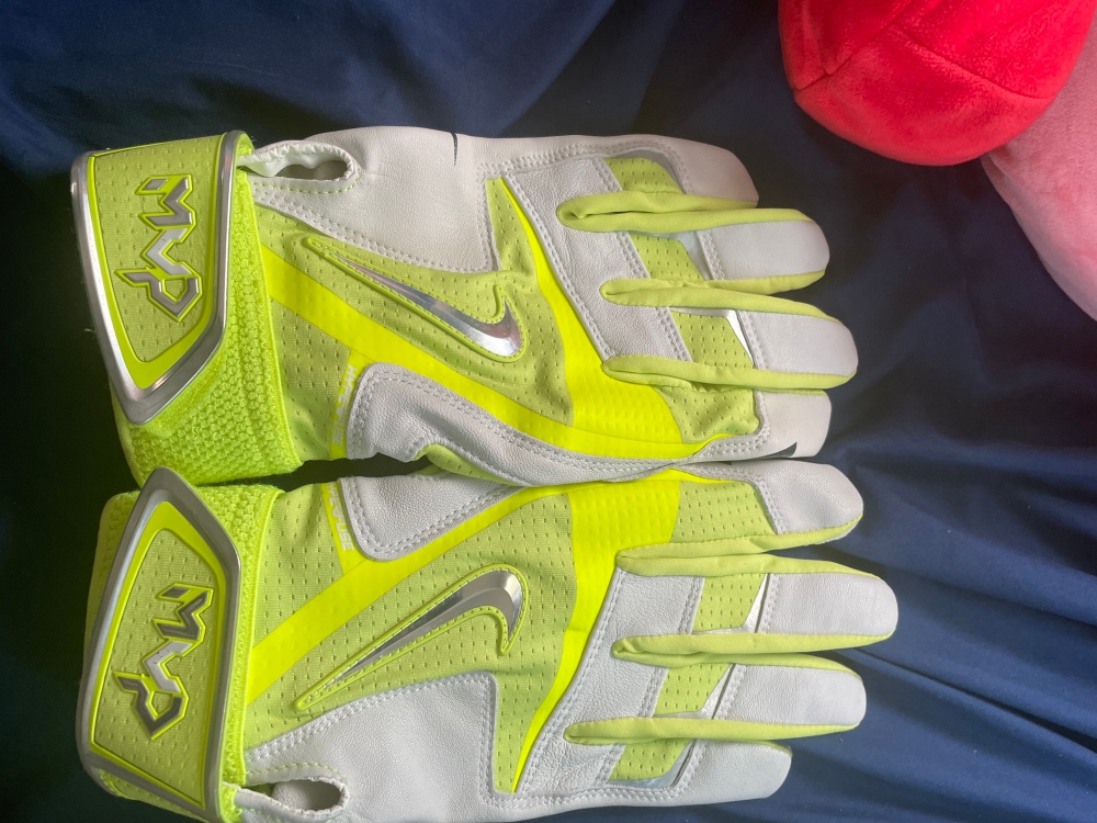 New Large Nike MVP Batting Gloves