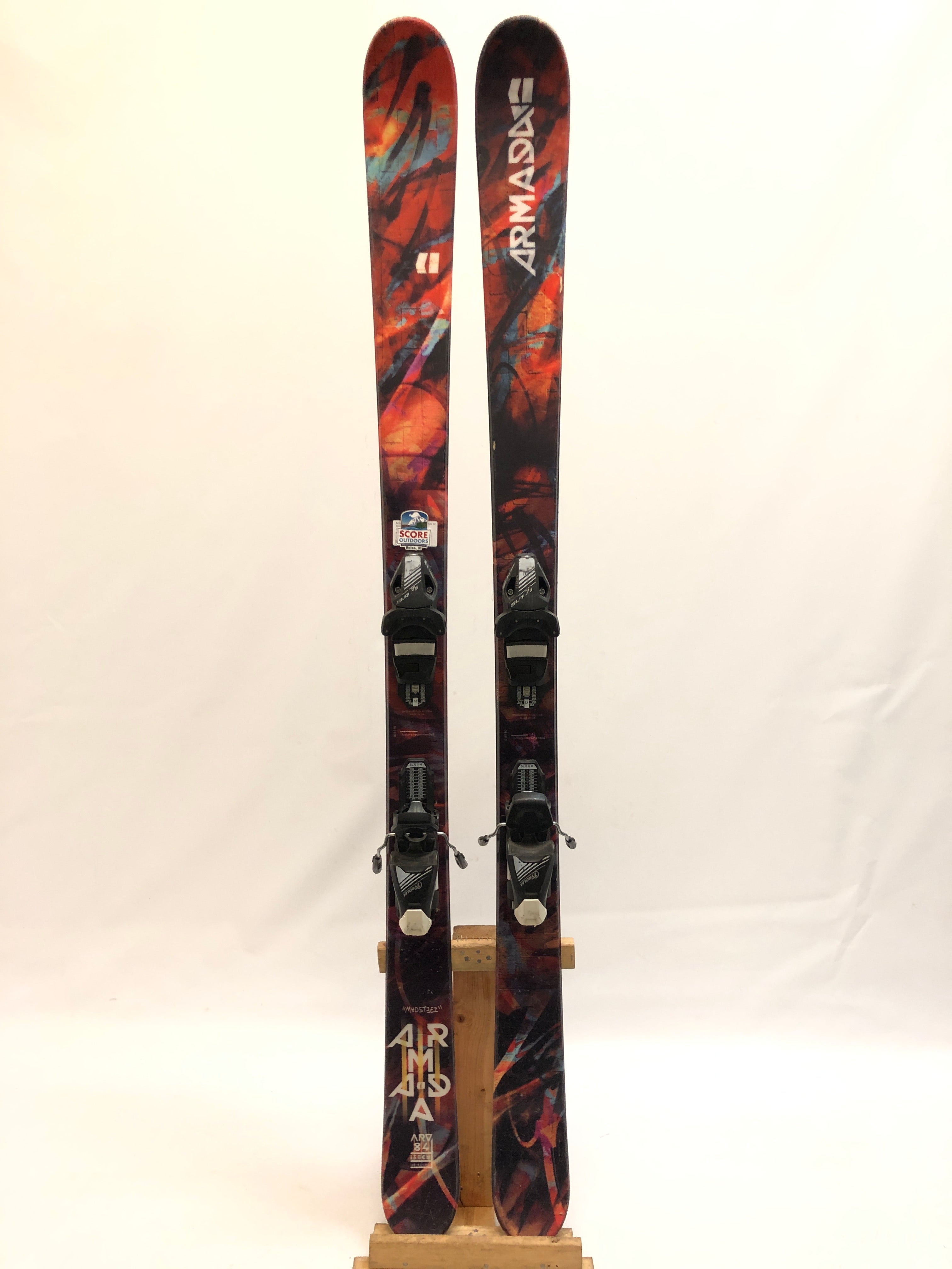 156cm Armada Madsteez 84 Twin Tip Skis with Bindings