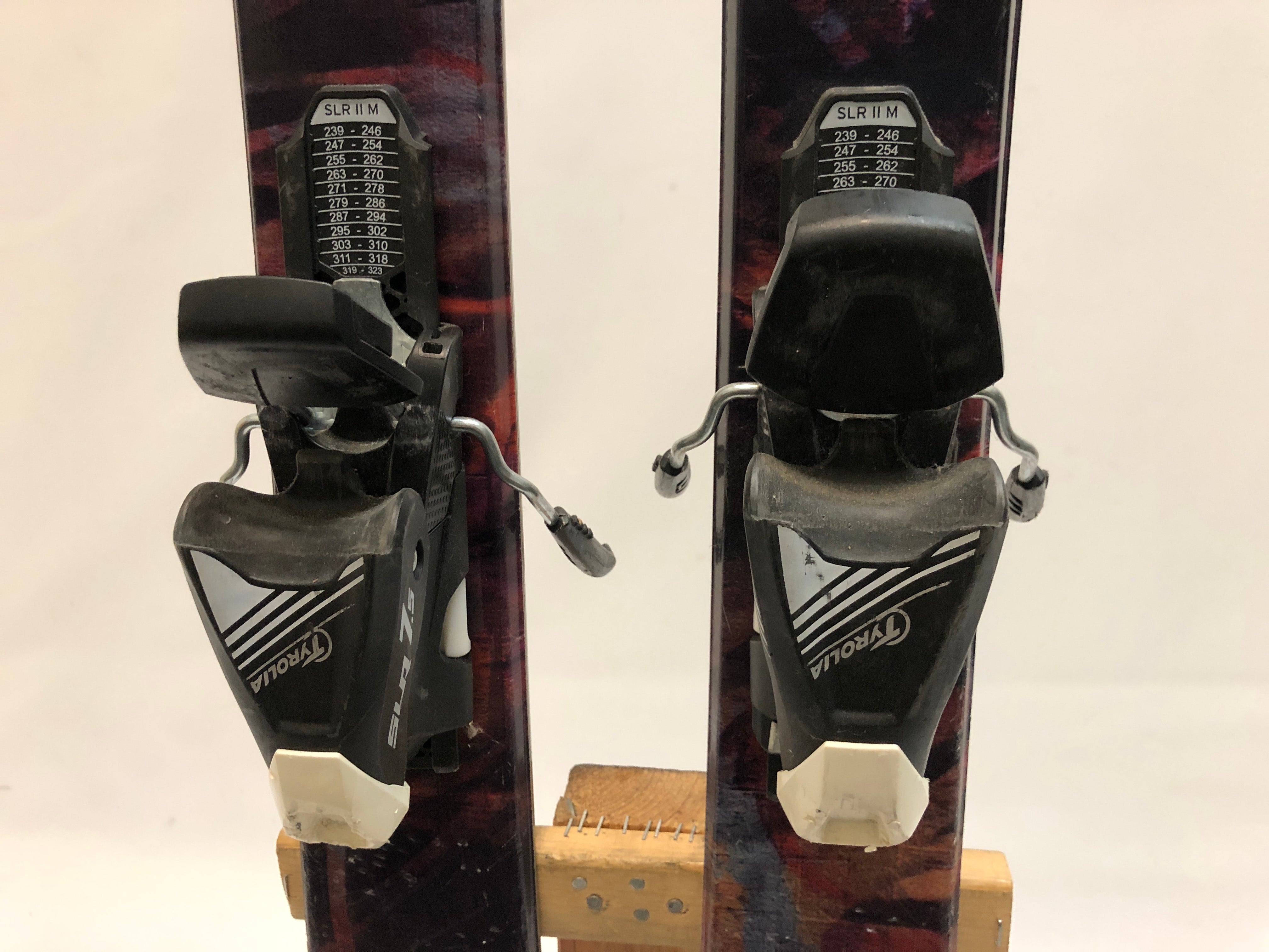 156cm Armada Madsteez 84 Twin Tip Skis with Bindings SidelineSwap