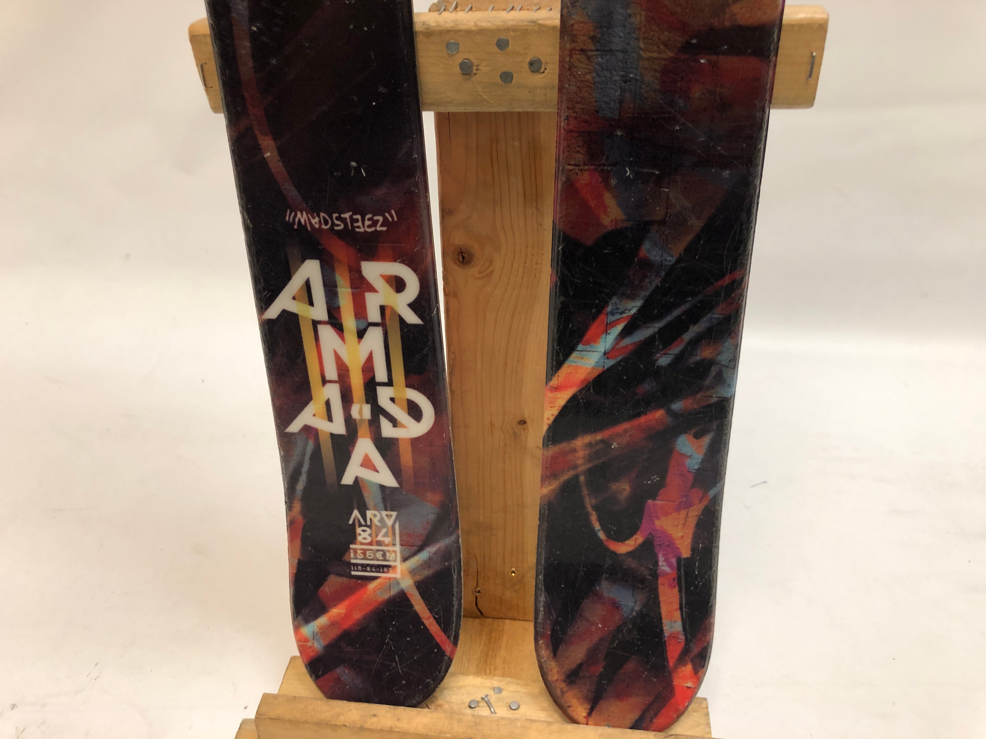 156cm Armada Madsteez 84 Twin Tip Skis with Bindings SidelineSwap