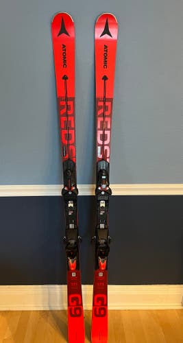 2022 Atomic Redster G9 Skis, 171 cm