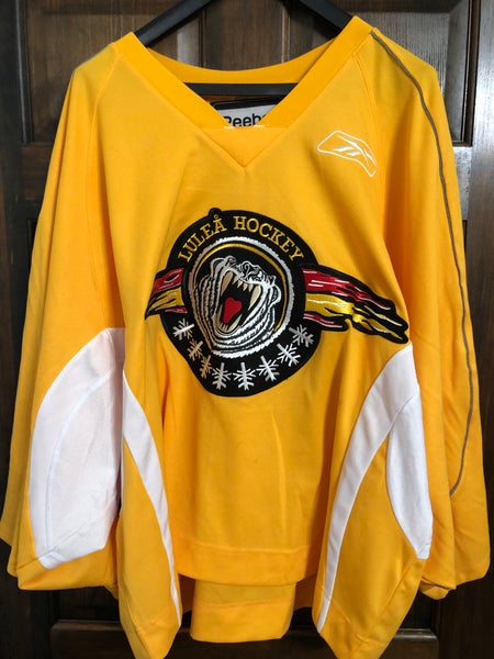 USED SWEDISH HOCKEY GOALIE JERSEY