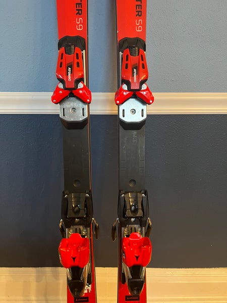 Men's 2019 Atomic Redster S9 FIS M Skis, 165 cm