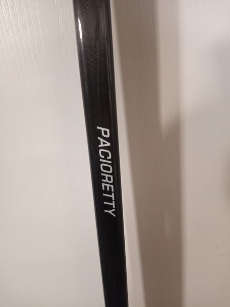 Warrior Alpha DX Junior Hockey Stick – Skater's Edge Source for Sports  Canada