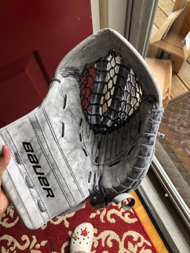 Used Regular GSX Goalie Glove