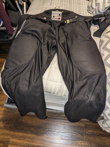 Used Referee Stevens pants Medium