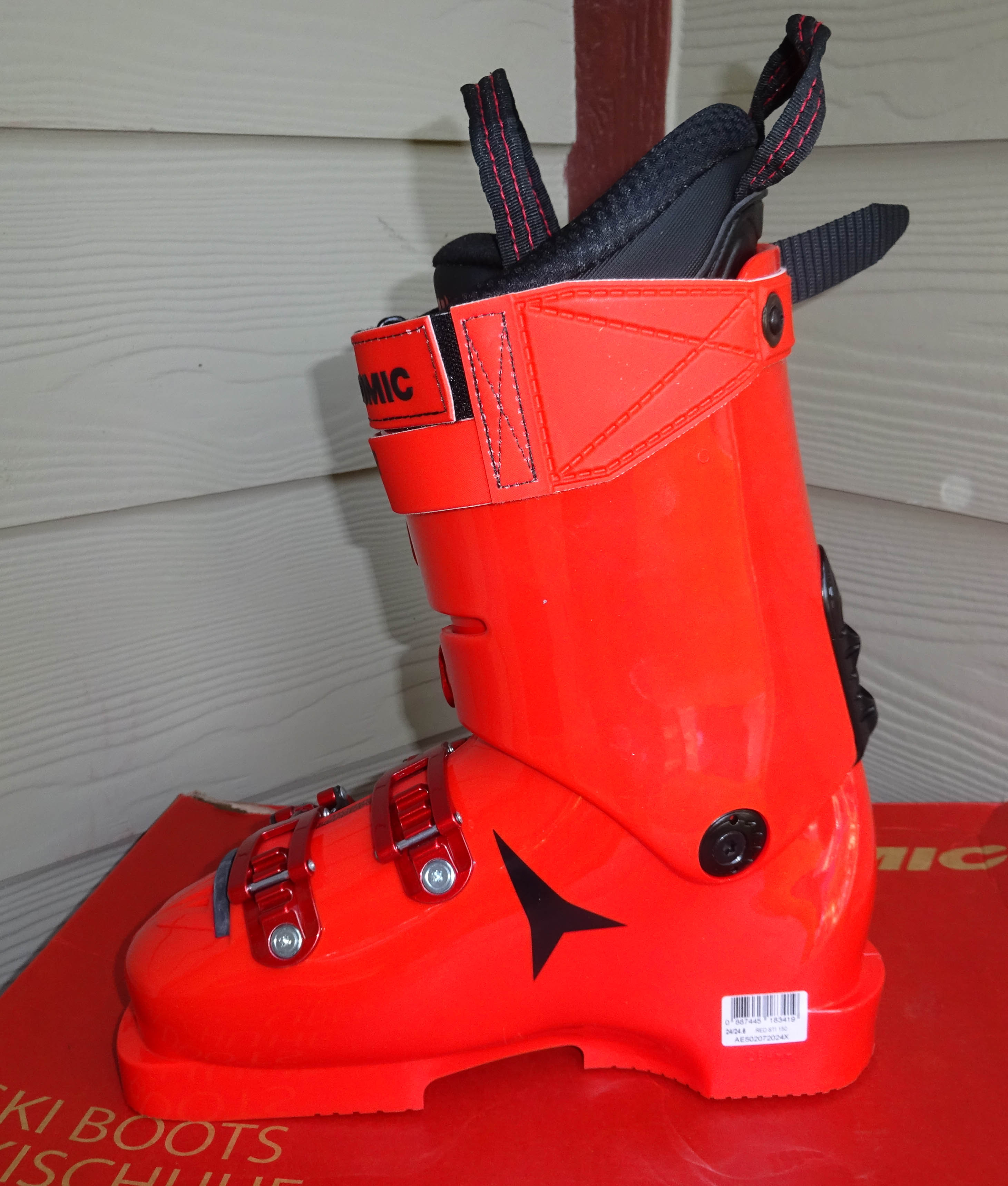 2022 Atomic Redster STI 150 Ski Boots NEW! Size 24.5 | SidelineSwap
