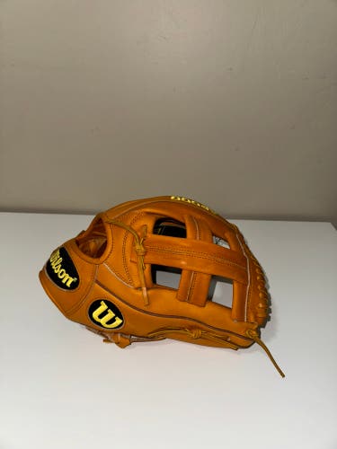 Wilson a2000 EL3 11.75” Infield