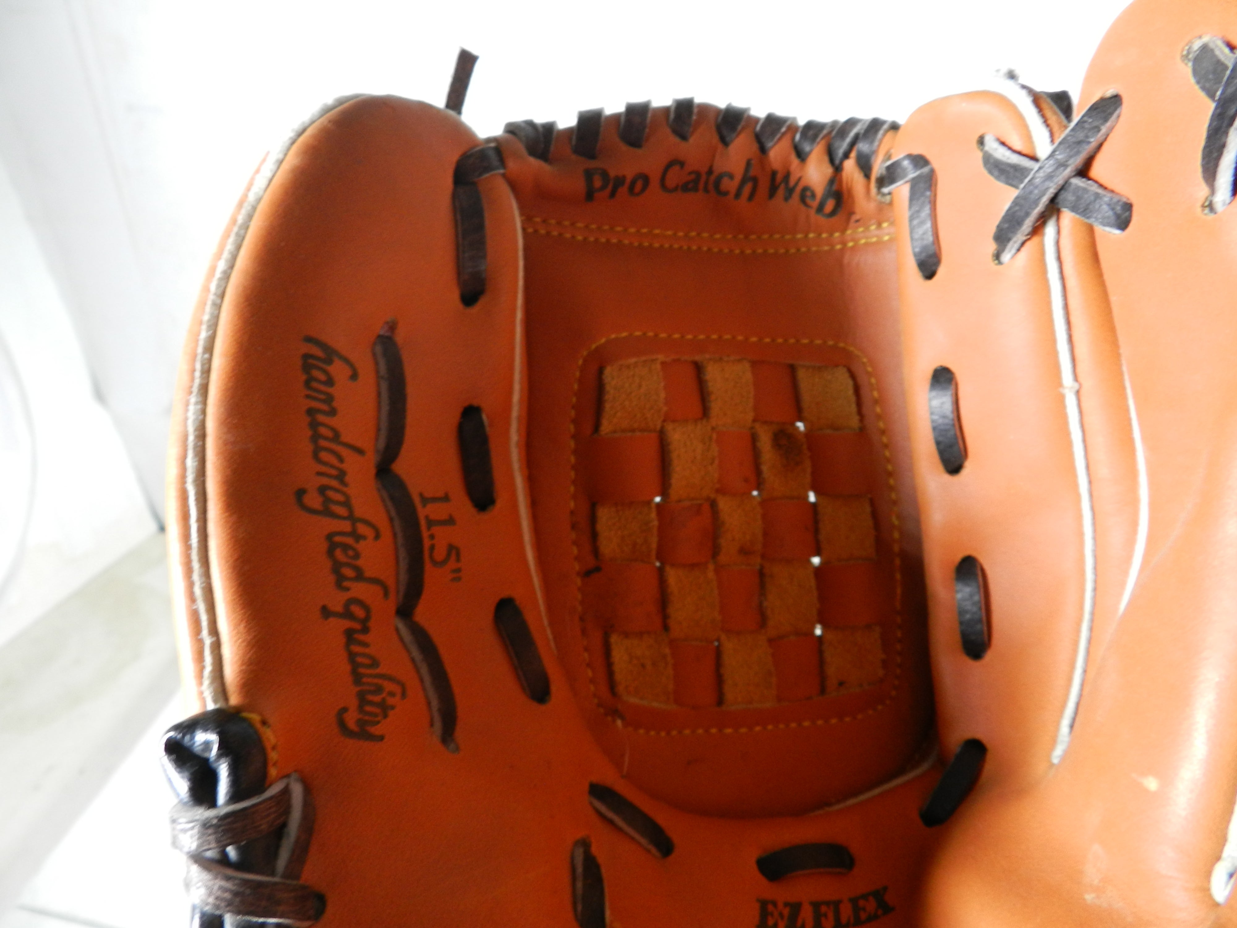 Spalding STS29 11.5 Baseball Glove HandCrafted High Performance Genuine  Leather | SidelineSwap