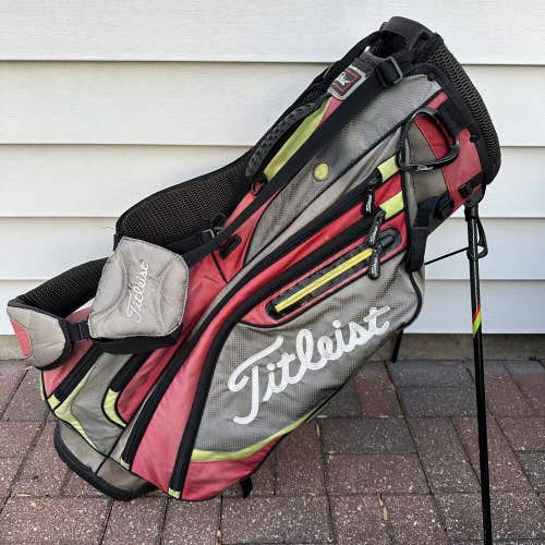 Titleist 4 Way Divider Stand Cart Carry Red Yellow Gray Lightweight Golf Bag