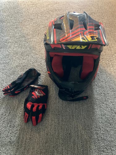 Red Youth Fly Racing Helmet And Gloves