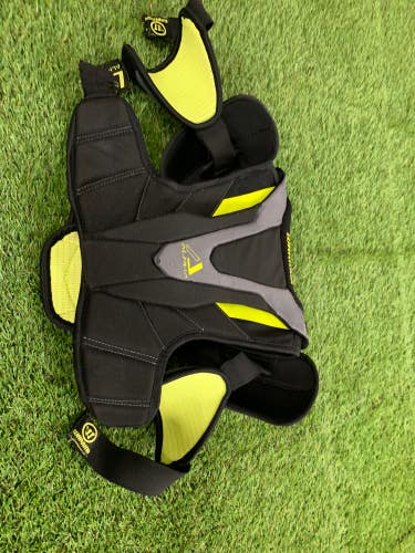 Youth Used Small Warrior Alpha QX Pro Shoulder Pads