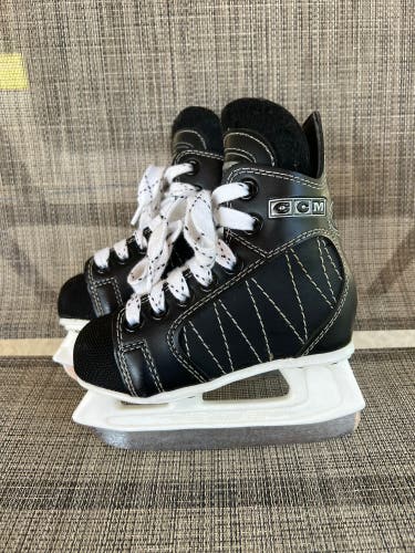 A04 Youth Used CCM Powerline 440 Hockey Skates D&R (Regular) Retail 8.0