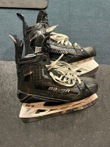 Used Bauer Size 9.5 Supreme Mach Hockey Skates