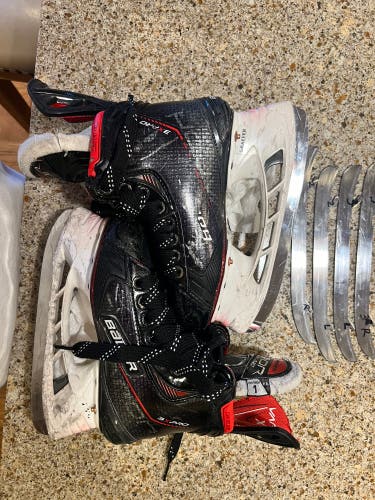 Bauer X3 Used Skates With Three Profiled Runners