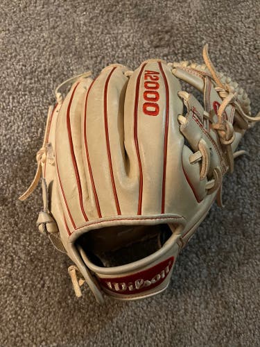 2020 Infield 11.5" A2000 Baseball Glove