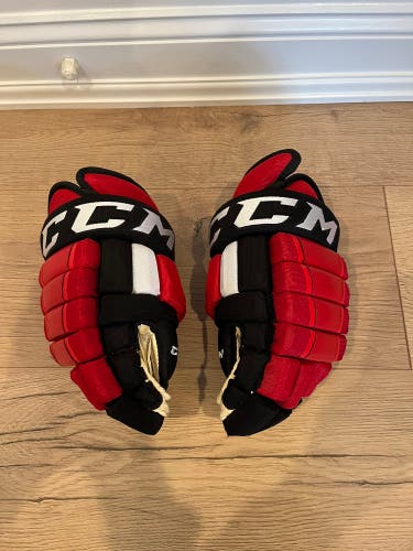 CCM Hockey Gloves