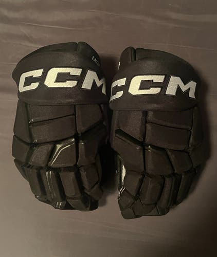 CCM 14" Pro Stock Curtis Lazar Gloves