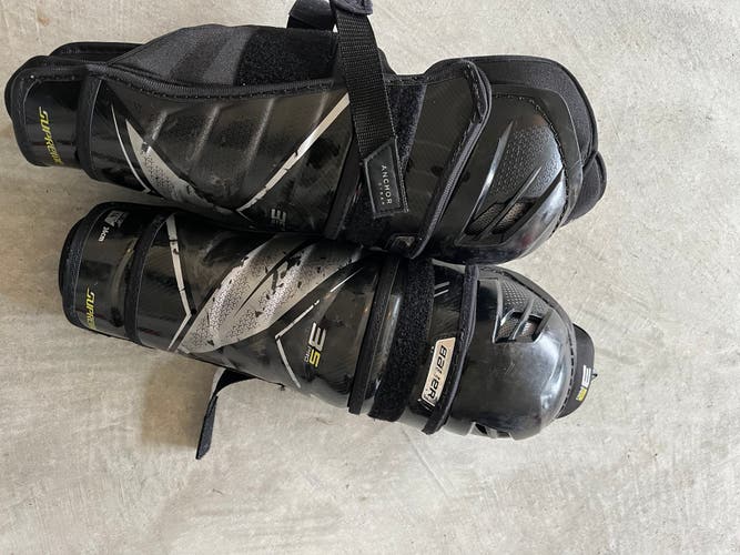 Used Bauer 14" Supreme 3S Pro Shin Pads