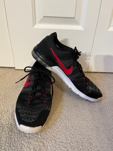 Men's Nike Flywire athletic shoes - size 11.5