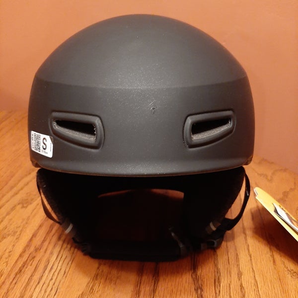 New Pret Sol X Helmet; Size Small