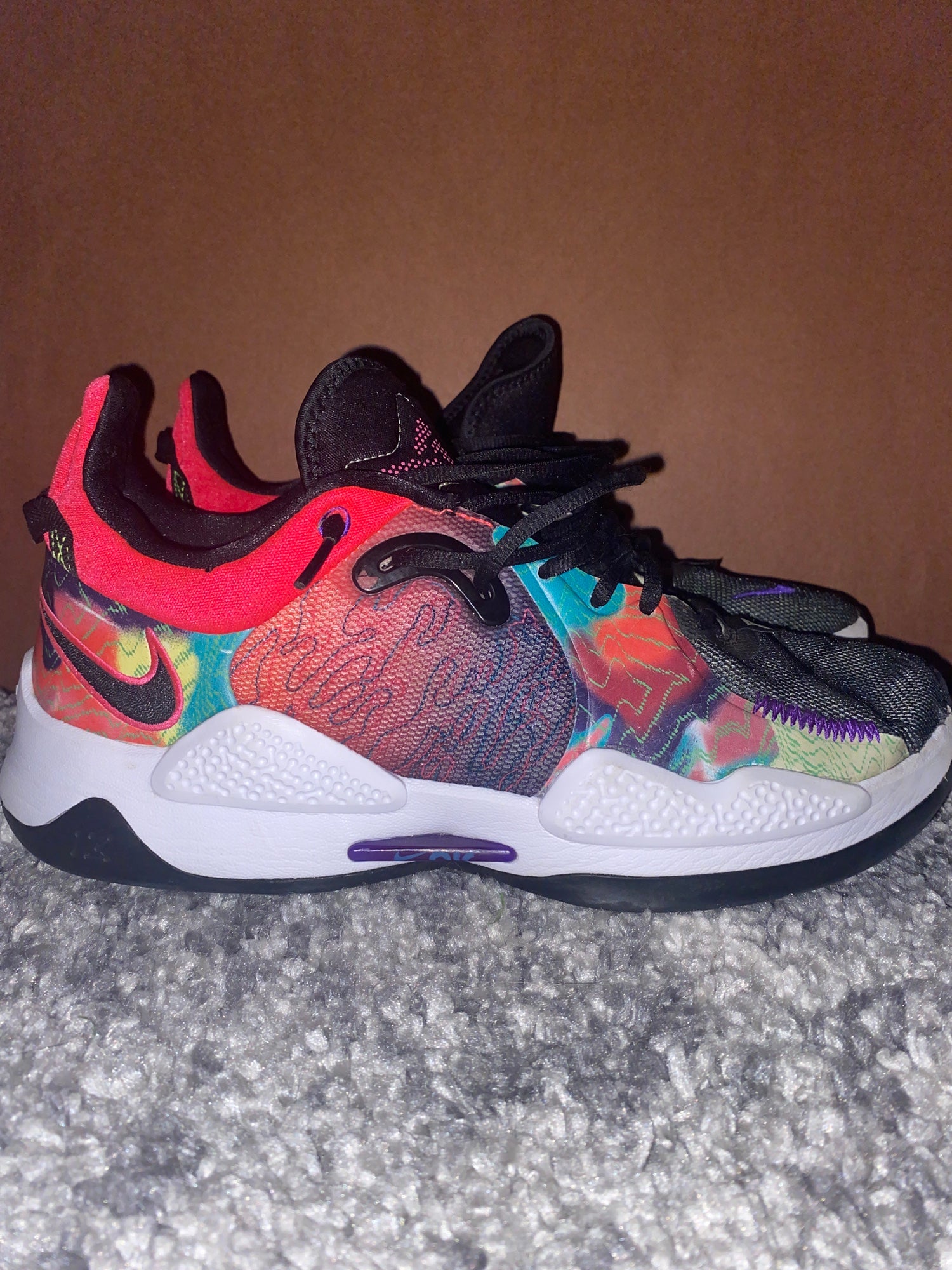 women's paul george basketball shoes