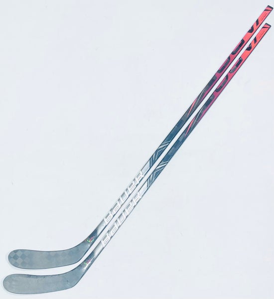 2 Pack Bauer Vapor Flylite Hockey Stick-RH-65 Flex-P28-Grip
