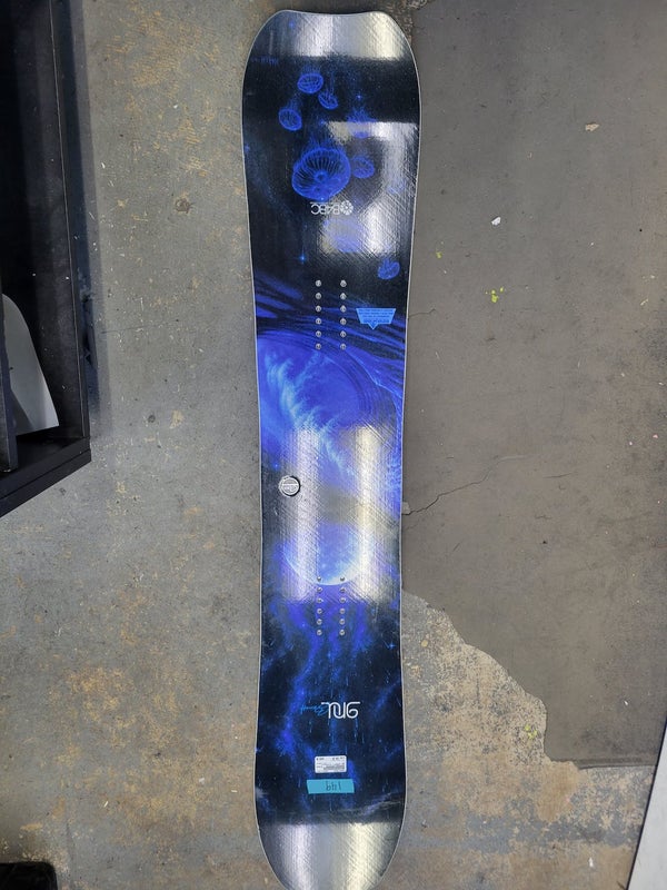 Used Pepsi Elwell 149 Cm Snowboard