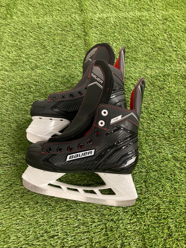 Junior New Bauer Ns Hockey Skates 3.0