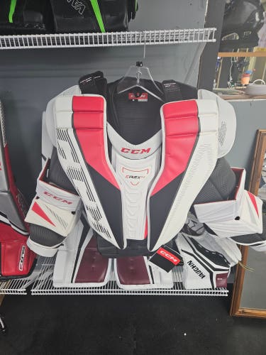 New Small CCM Eflex 5.9 Goalie Chest Protector