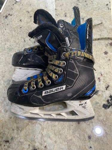 Used Bauer Regular Width Size 1.5 Nexus N7000 Hockey Skates