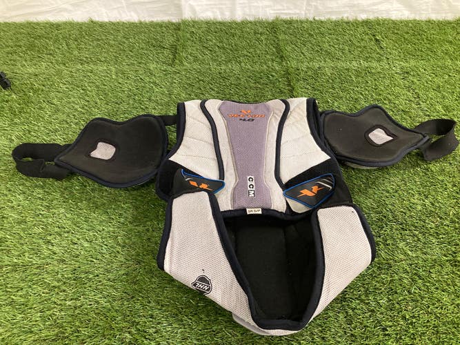 Senior Used Small CCM Vector 4.0 Shoulder Pads