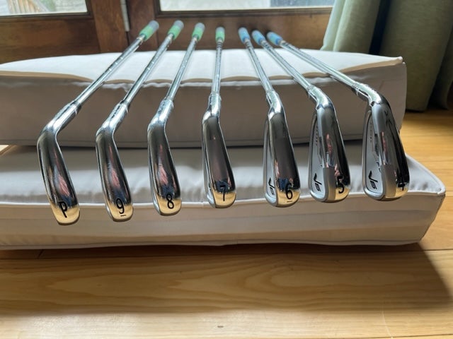 Used Men's Wilson Staff Left Hand FG Tour V6 Iron Set Stiff Flex Steel Shaft