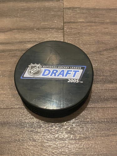 2005 NHL Entry Draft Hockey Puck New