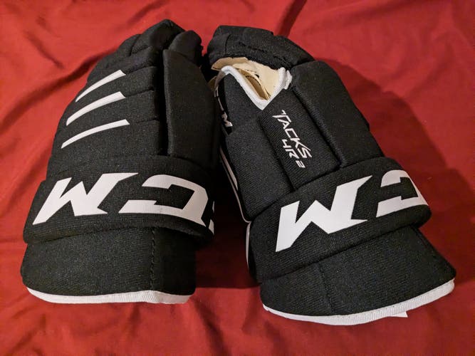 New w/o tags CCM HG4R2 Gloves 14"