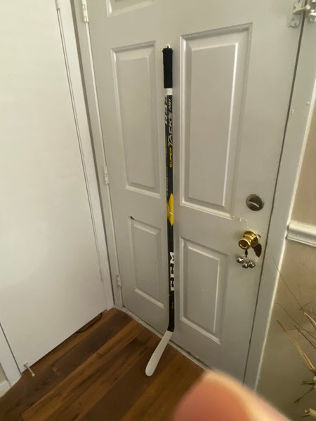Intermediate Right Handed P29 Super Tacks AS1 Hockey Stick