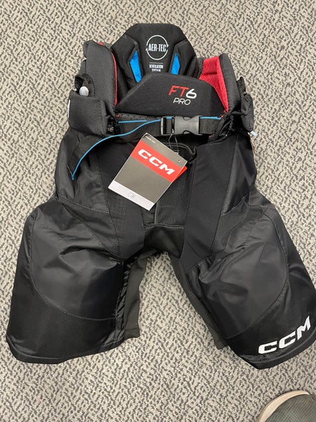 CCM Jetspeed FT6 Pro Black Breezers