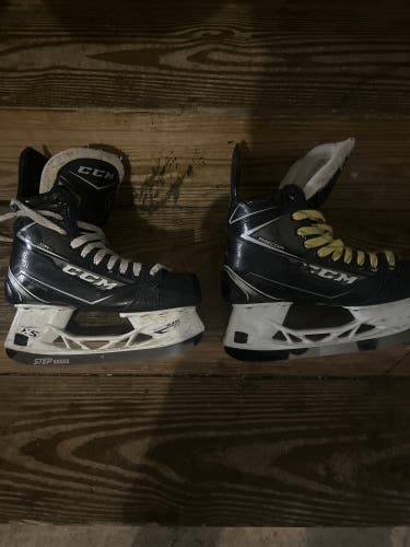 Used CCM Extra Wide Width Size 8.5 Hockey Skates