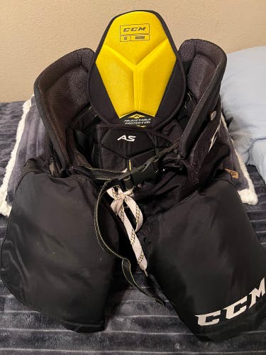 Senior Medium CCM  Super Tacks AS1 Hockey Pants