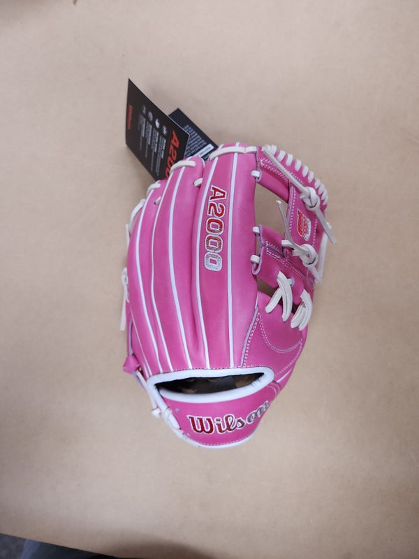 New 2023 Wilson Glove of the Month February 2023