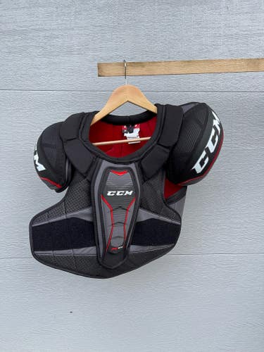 Senior Used Large CCM Shoulder Pads