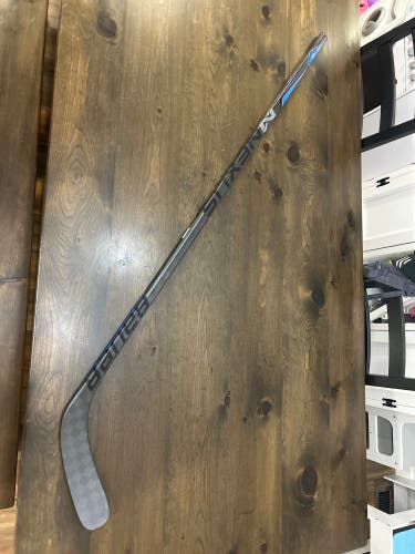 Nexus 8000 Hockey Stick - Left 67 Flex Griptec P88